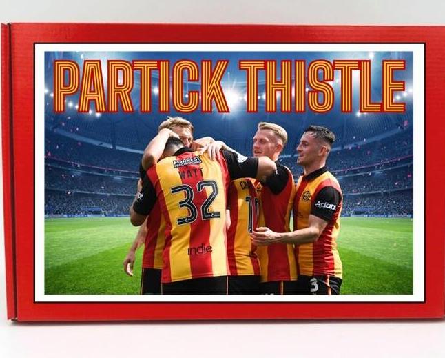 Partick Thistle Personalised Gift Box